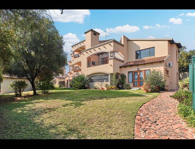 2 BEDROOM APARTMENT FOR SALE IN NORTH RIDING